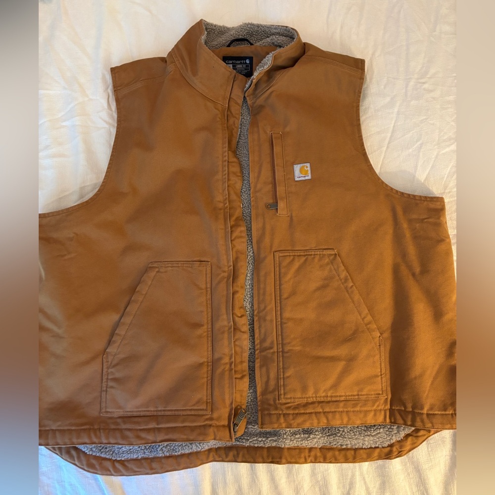 Carhartt Sherpa lined vest